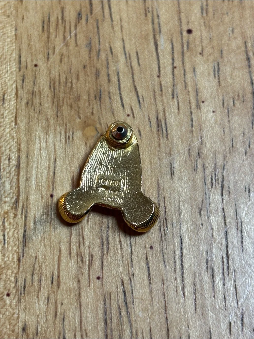Vintage Avon Gold Tone Teddy Bear Stud Earrings with Red Enamel Bow Detail
